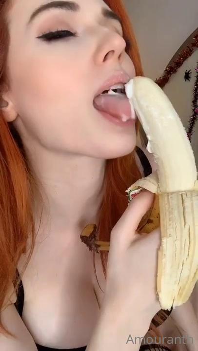 Amouranth Blowjob Banana OnlyFans Models Video Leaked
